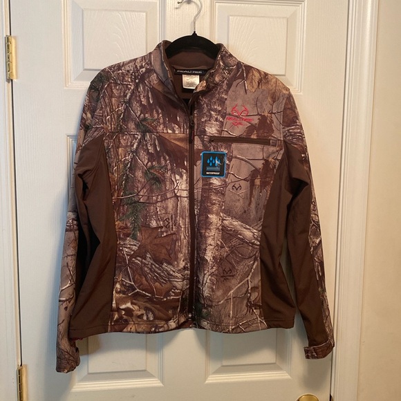 Realtree Jackets & Blazers - Brand New Realtree Camouflage Jacket…size M (8-10)